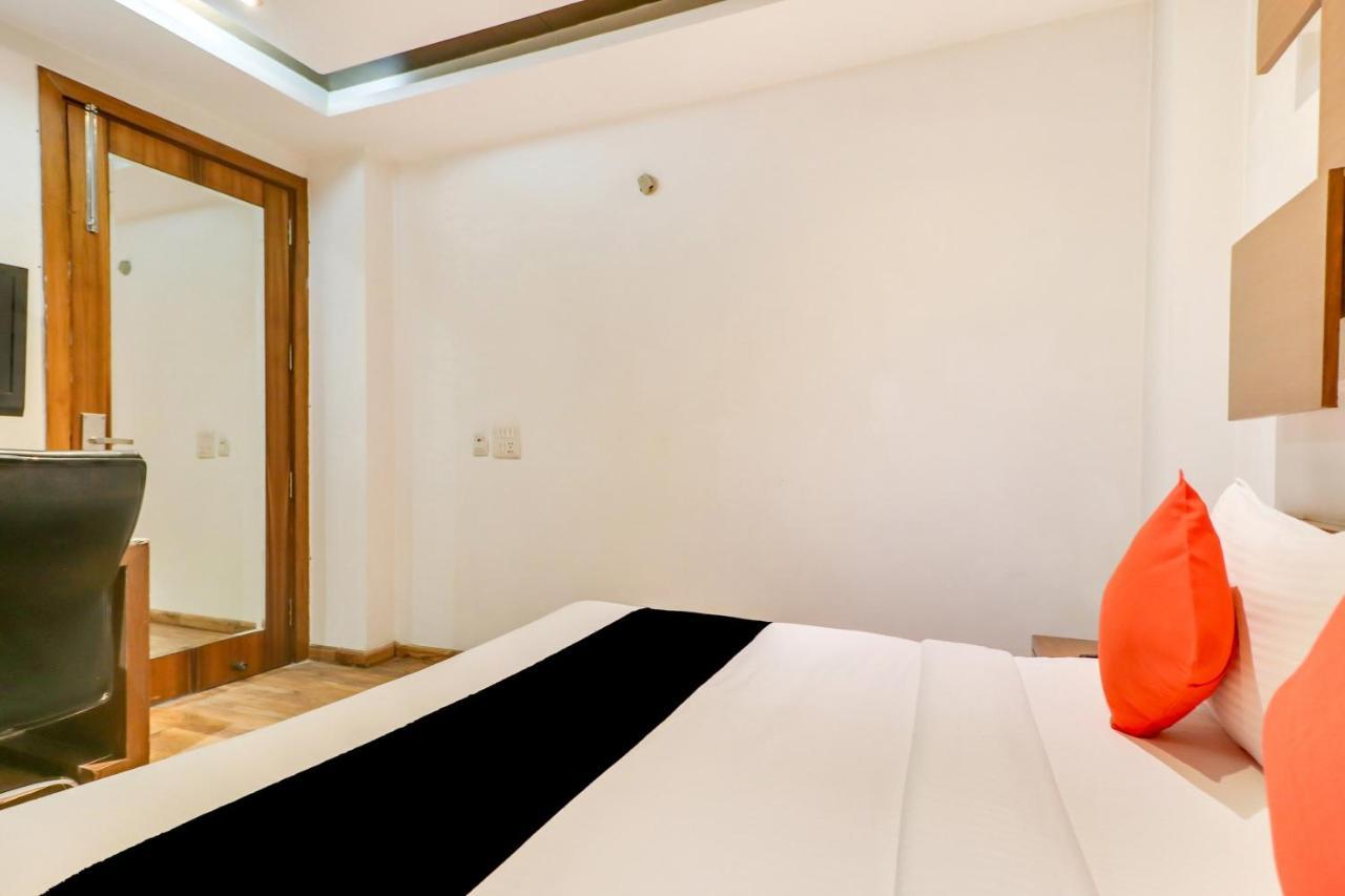 Townhouse 939 Hotel Gagan Inn Near Satyam Inox Patel Nagar ニューデリー エクステリア 写真