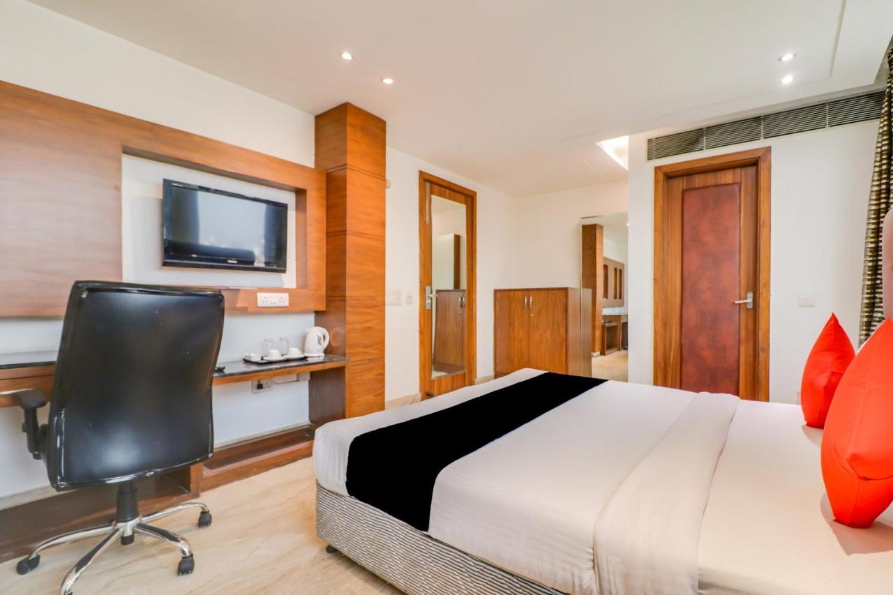 Townhouse 939 Hotel Gagan Inn Near Satyam Inox Patel Nagar ニューデリー エクステリア 写真