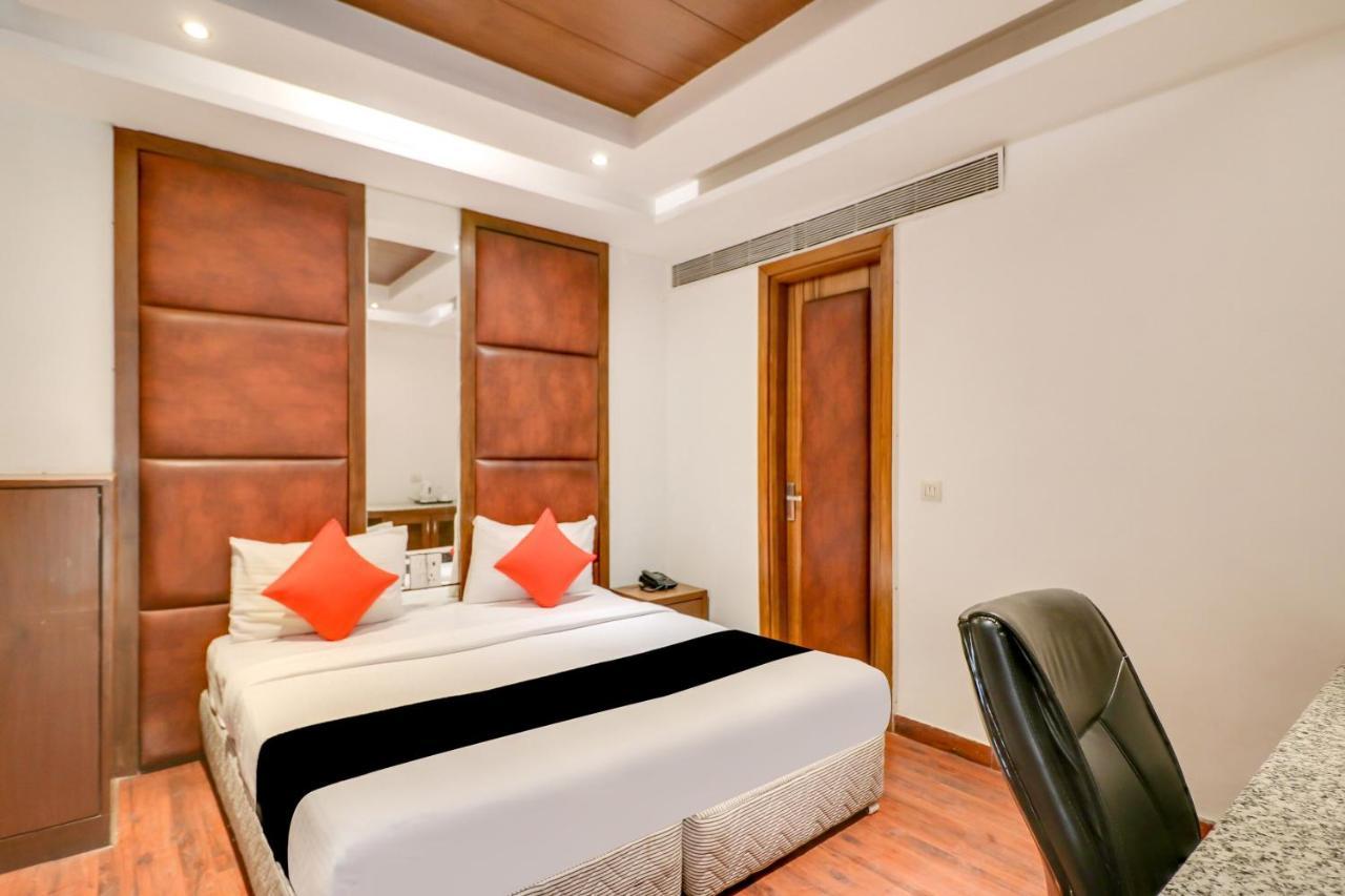 Townhouse 939 Hotel Gagan Inn Near Satyam Inox Patel Nagar ニューデリー エクステリア 写真