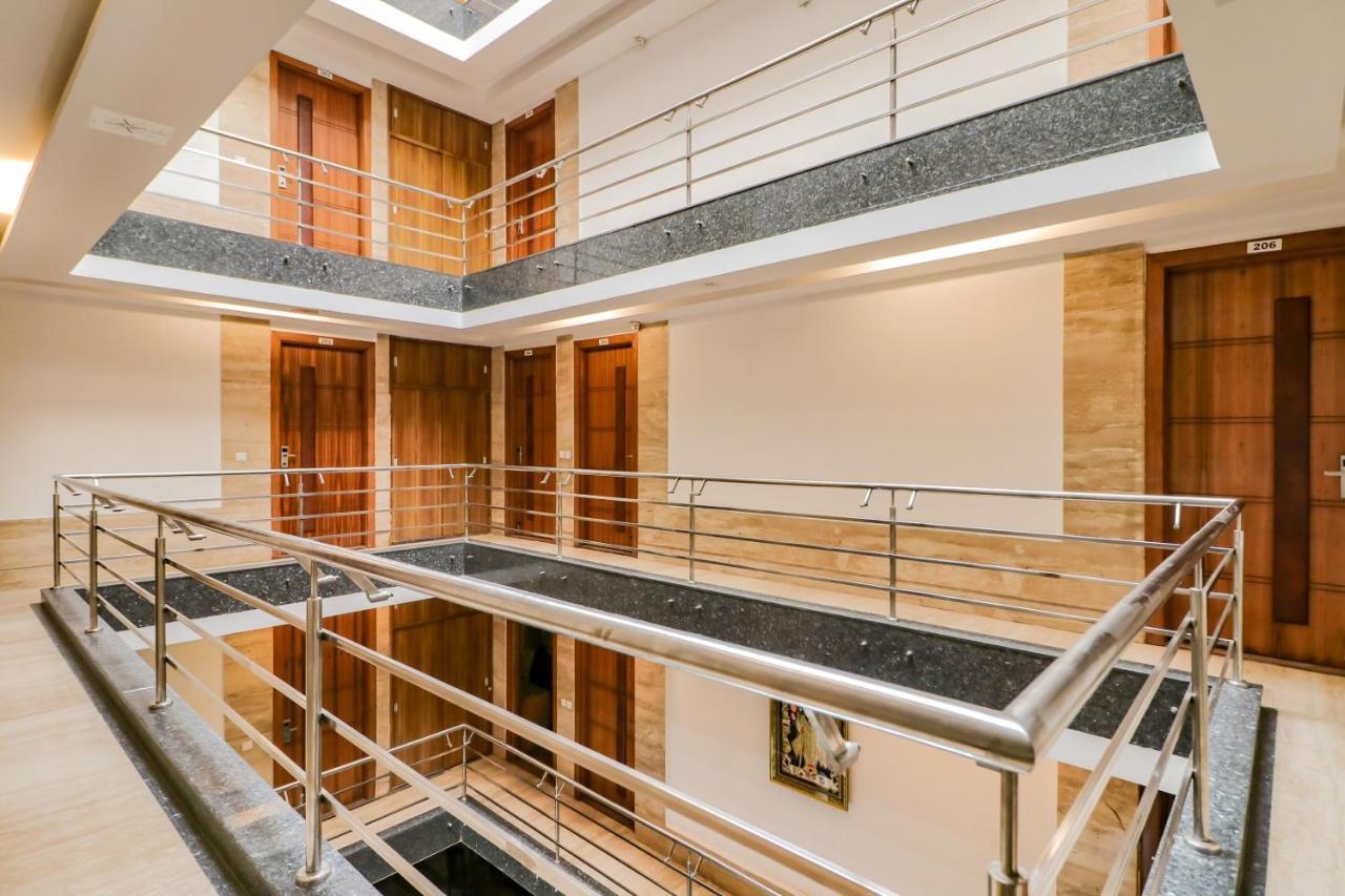 Townhouse 939 Hotel Gagan Inn Near Satyam Inox Patel Nagar ニューデリー エクステリア 写真
