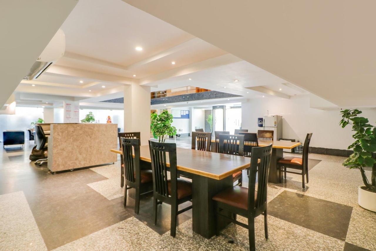 Townhouse 939 Hotel Gagan Inn Near Satyam Inox Patel Nagar ニューデリー エクステリア 写真