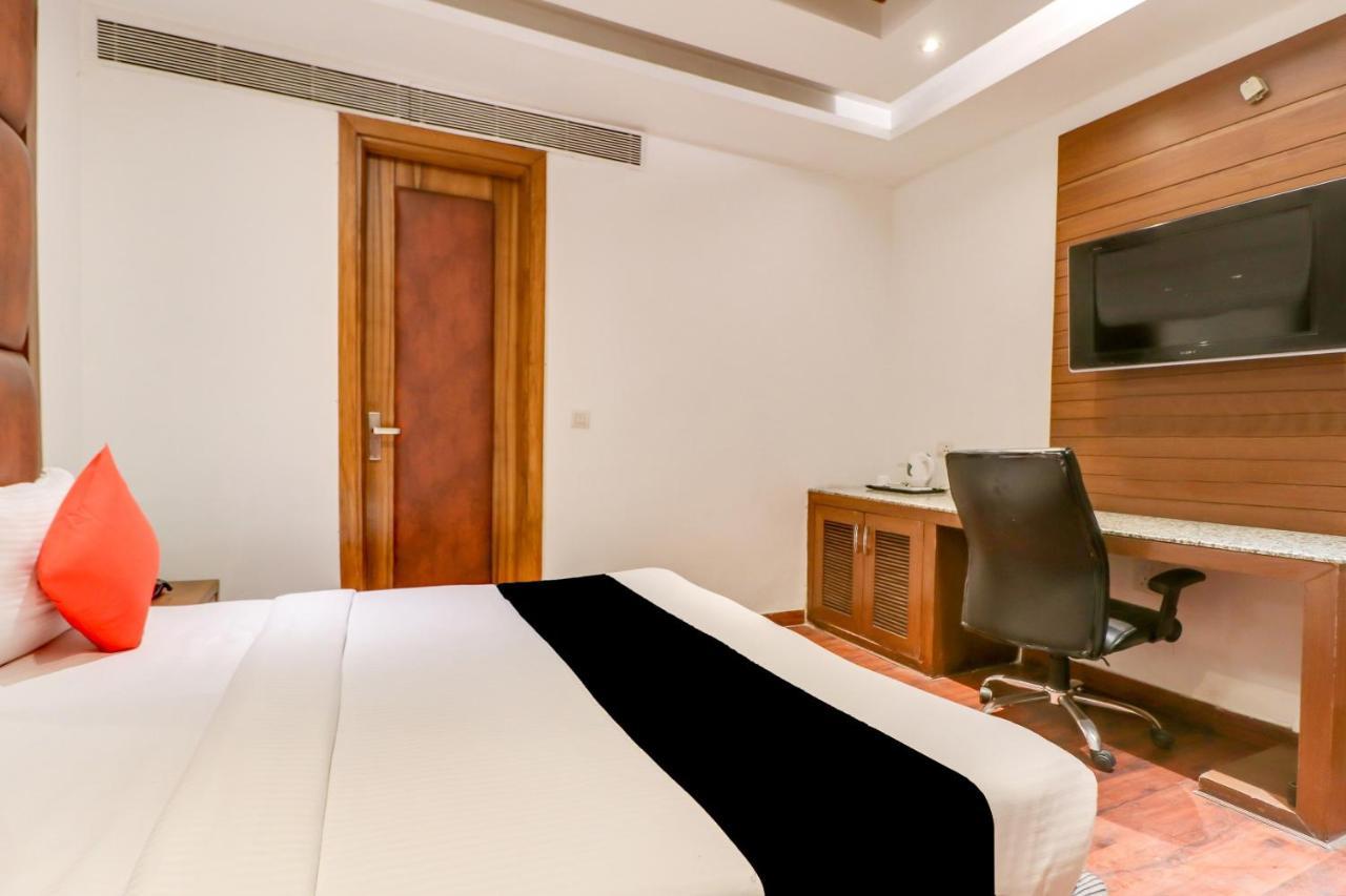 Townhouse 939 Hotel Gagan Inn Near Satyam Inox Patel Nagar ニューデリー エクステリア 写真